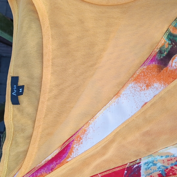 Aria sleeveless Multi asymmetrical colored Top Size M - Picture 8 of 9